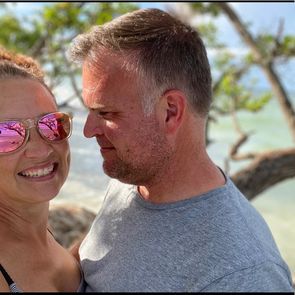 Hey, I’m Lianne! Thanks for stopping in! - Picture 2 of 16